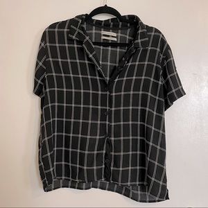 UO Button-Up Short Sleeve Shirt, Black grid | L